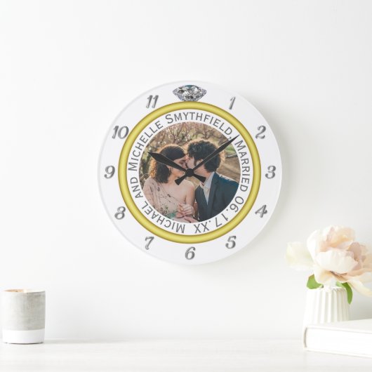ダイヤモンド結婚のリングや輪記念写真オンホワイト ラージ壁時計 (ホーム)