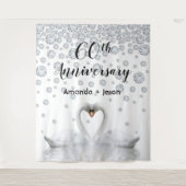 ダイヤモンド60周年記念 白いスワンが愛に満ちて タペストリー (正面)