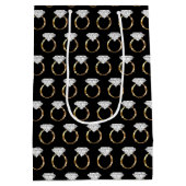 ダイヤモンド エンゲージメント ウェディング リング ブラック ゴールド ミディアムペーパーバッグ (裏面)