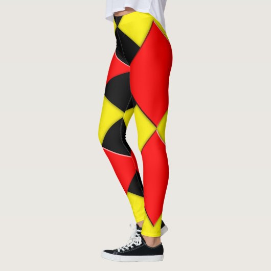 ダイヤモンド レギンス (左)