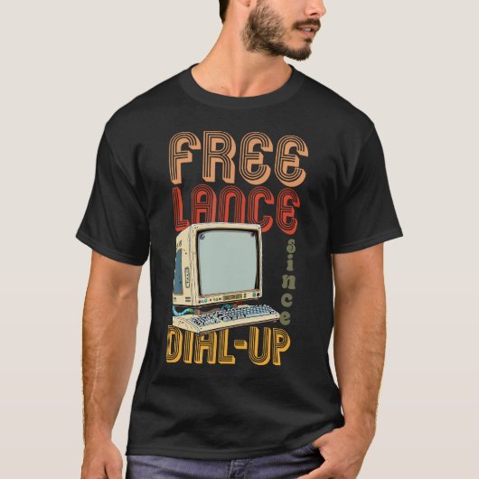 ダイヤルアップ時代からフリーランス Freelancer Remote Worker R Tシャツ (正面)