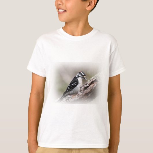 ダウンの木のペッカー Tシャツ (正面)