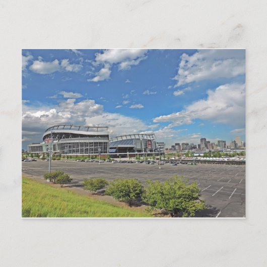 ダウンタウンデンバーコロラドシティスカイラインウィズスポーツ ポストカード (正面)