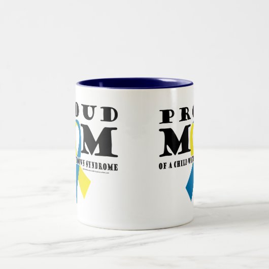 ダウン症の誇り高いお母さん ツートーンマグカップ (中央)
