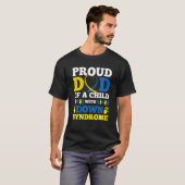 ダウン誇りを持った症児のパパ Tシャツ (正面フル)