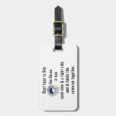 ダクトテープ、エンジニアリングユーモア ラゲッジタグ (正面縦)