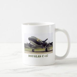 ダグラスのC-47のマグ コーヒーマグカップ