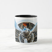 ダグラスDC-3航空機。プロペラ マグカップ (中央)
