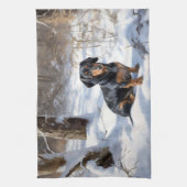 ダシュントが雪のクリスマスを過ごす キッチンタオル (縦)