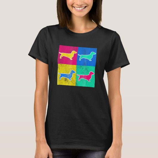 ダシュントポップ・アートのアクールート犬のアートワーク Tシャツ (正面)