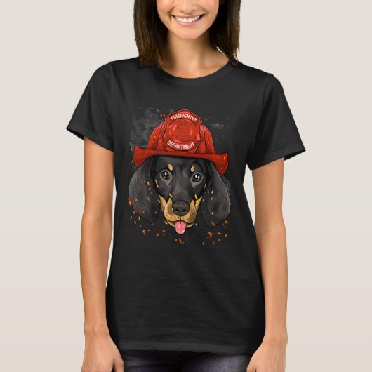 ダシュント消防士ウィーナーソーセージ犬愛好家 Tシャツ (正面)