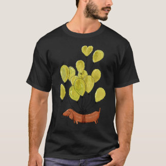 ダシュント犬と黄色い風船 Tシャツ