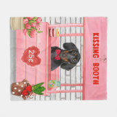 ダシュンドウグバレンタインデーキスをするス フリースブランケット (正面(横))