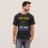 ダシュンドッグを愛する女の子1 Tシャツ (正面フル)