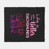 ダシュンドネオンピンクドードルの方が生活が良い フリースブランケット (正面(横))