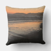 ダスクからトワイライトアットザビーチフォトプリント アウトドアクッション (裏面)