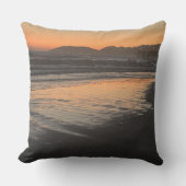 ダスクからトワイライトアットザビーチフォトプリント アウトドアクッション (正面)