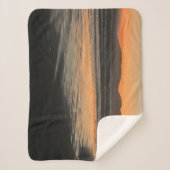 ダスクからトワイライトアットザビーチフォトプリント シェルパブランケット (正面)