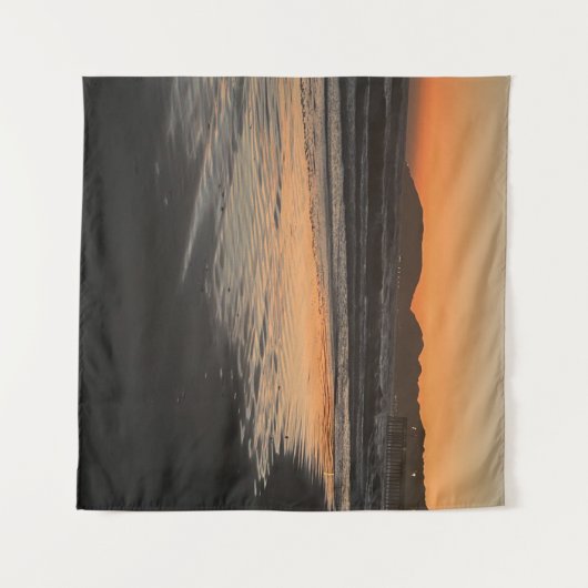 ダスクからトワイライトアットザビーチフォトプリント タペストリー (正面(横))