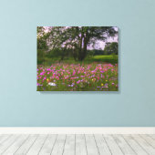 ダスクの国のワイルドフラワー キャンバスプリント (インサイチュ (ウッドフロア))