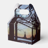 ダスクアットフリーダムズビージュンエリス島 フェイバーボックス (裏面サイド)