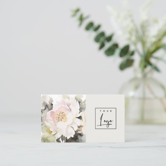 ダスクモダンな赤面水彩牡丹フローラロゴ 名刺 (スタンド正面)