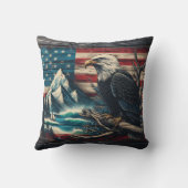 ダスク威厳のあるでマウンテンレイクに止まるイーグル クッション (裏面)