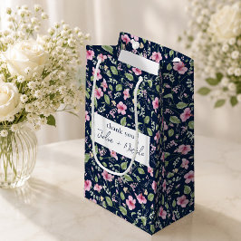 ダスティネイビーブルーピンクハイビスカスの花 ウェディングシャワー スモールペーパーバッグ