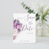 ダスティパープルラベンダーフローラ結婚式の日付を保存 ポストカード (スタンド正面)