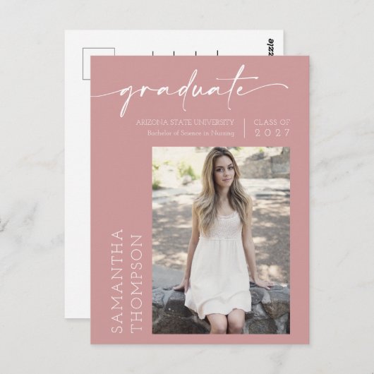 ダスティピンクのミニマルなスクリプト彼女はそれを撮影Grad ポストカード (正面/裏面)