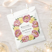 ダスティピンクの芍薬とレモンの ブライダルシャワー フェイバーバッグ (クリップ留めされた状態)