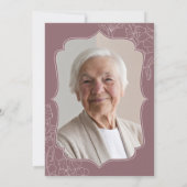 ダスティピンク モーブ フォトサプライズ 90歳の誕生日 招待状 (裏面)