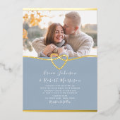 ダスティブルーとゴールドの写真付き結婚式招待状 箔招待状 (正面)