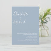 ダスティブルーのミニマリストなシグネチャースクリプトの結婚式 招待状 (スタンド正面)