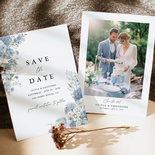 ダスティブルーの水彩フラワーの結婚式の写真 セーブザデート