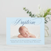 ダスティブルーの繊細なクロススクリプトバプティスマフォトボーイ 招待状 (スタンド正面)