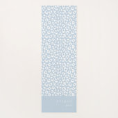 ダスティブルーアニマルプリントスクリプトパーソナライズされた名 ヨガマット (裏面)