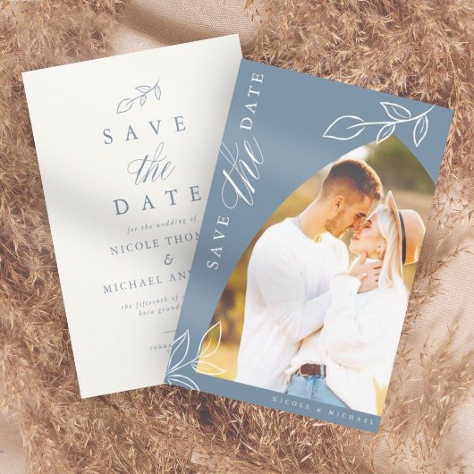 ダスティブルーアーチボホミニマルリーフ写真 セーブザデート