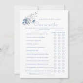 ダスティブルーオーバーまたはブライダルシャワーゲームカードの下 案内状 (正面)