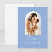 ダスティブルースクリプト文字ボーイ月次マイルストーンカード 招待状 (正面/裏面)