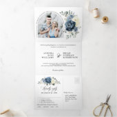 ダスティブルーネイビーシャンパーニュアイボリーフローラ結婚ズ 三つ折り案内状 (内部)