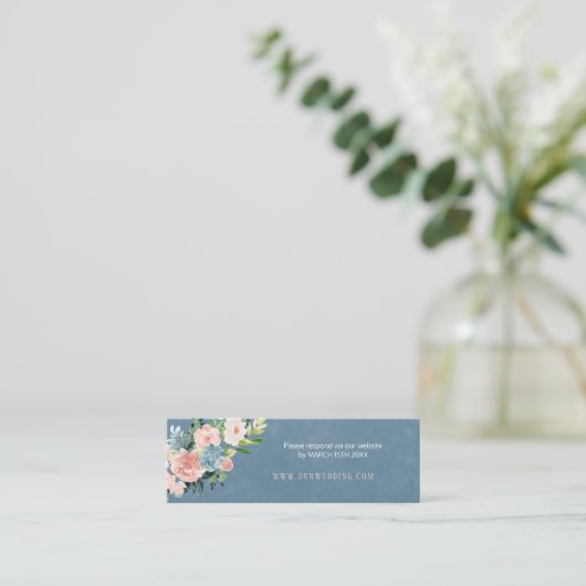ダスティブルーフローラピーチ結婚シックのウェブサイトRSVP スキニー名刺 (スタンド正面)