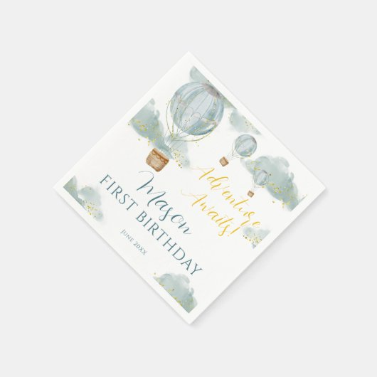 ダスティブルーホットエアバルーンテーマ誕生日ボーイ スタンダードカクテルナプキン (角)