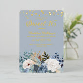 ダスティブルーホワイトフローラ金ゴールドグリッタースウィート16 箔招待状 (立ち正面)