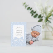 ダスティブルーボウ男の赤ちゃん写真誕生のお知らせ 案内ポストカード (スタンド正面)