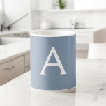 ダスティブルーミニマリストモダンモノグラムエレガント コーヒーマグカップ<br><div class="desc">Dusty Blue Minimalist Monogramコレクションモダンの紹介エレガント：控えめな洗練と永遠の魅力であなたのスタイルを高める。私たちのコレクションは、あなたの個人的な好みに合わせてカスタマイズされたモノグラムで強化さエレガントれた心地よい埃の青い色合いのミニマルなデザインを特徴とする。洗練された文房具から多彩なアクセサリーまで、コレクション内の各作品は、どんな場面でも表現できるように細心の注意を払って作られている。あなたは名刺、レターヘッド、あるいは味わい深いホームデザインを求める場合でも、私たちのミニマルなデザインはプロ意識と洗練を醸し出すクリーンで美コンテンポラリーしい外観を提供している。穏やかなカラーパレットとミニマルな美意識を持つ私たちのダスティブルーミニマリストモダンモノグラムエレガントコレクションは、シンプルさの美しいを鑑賞する人に最適である。エレガンスで自分のパーソナライズされたマークを作り、洗練の本質を受け入れモダンなさい。ビジネスや個人の用途に関わらず、当社のコレクションはトレンドやスタイリッシュを超え葉るソリューションを提供する。</div>