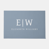 ダスティブルーミニマリストモダンモノグラムエレガント ドアマット (正面)