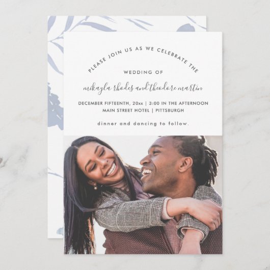 ダスティブルーモダンスクリプト植物写真結婚の 招待状 (正面/裏面)