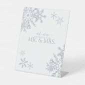 ダスティブルーモダンスノーフレーク冬期アイディア 台座サイン (正面)