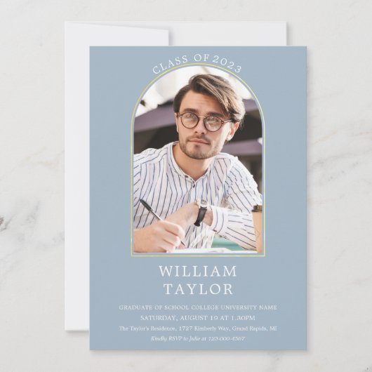 ダスティブルーモダン金ゴールドアーチ写真卒業パーティー 招待状 (正面)